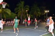Polideportivo: Partidos en el polideportivo Los Guarataros en Arauca.